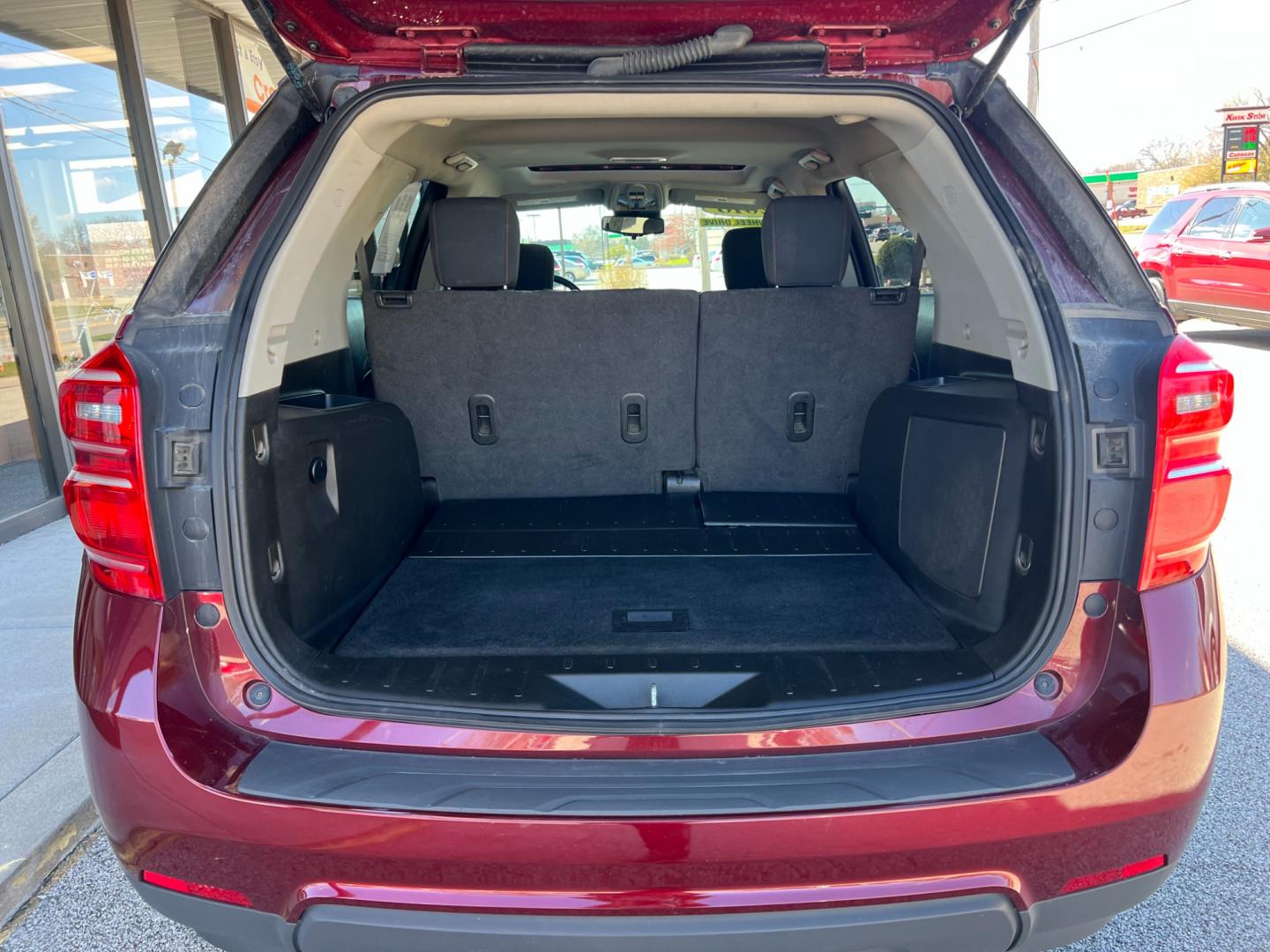 2016 Siren Red Tintcoat Chevrolet Equinox LT AWD (2GNFLFEK9G6) with an 2.4L L4 DOHC 16V FFV engine, 6-Speed Automatic transmission, located at 1633 W Kimberly, Davenport, IA, 52806, (563) 323-5341, 41.559456, -90.598732 - Photo#5